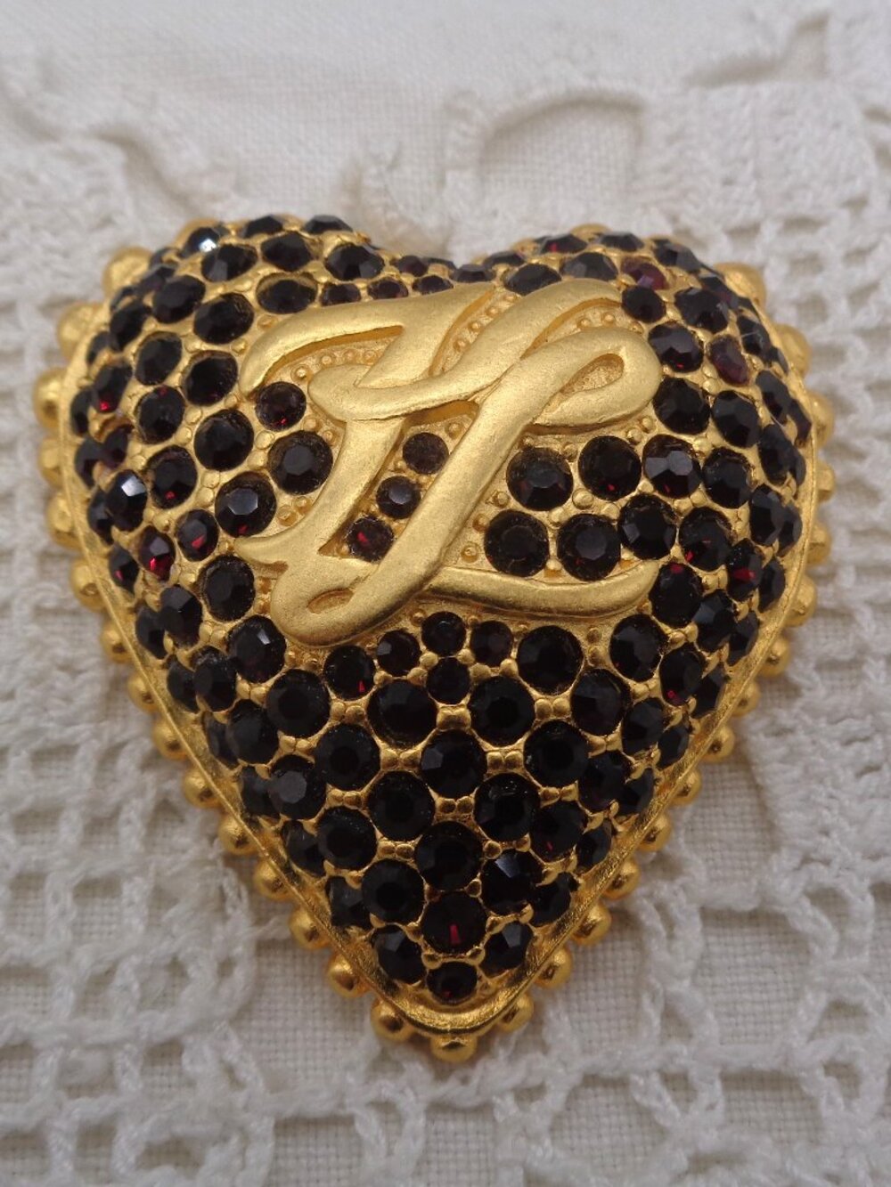 Vintage KARL LAGERFELD Dark Red Crystal HEART BROOCH Gold Plated LOGO